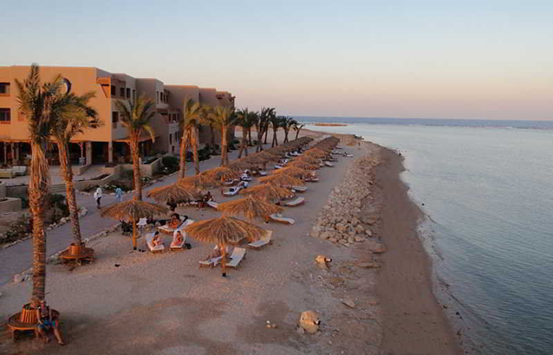 The Breakers Diving And Surfing Lodge Soma Bay Hurghada Zewnętrze zdjęcie